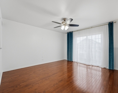 640 Four Seasons Boulevard - Photo Thumbnail 6