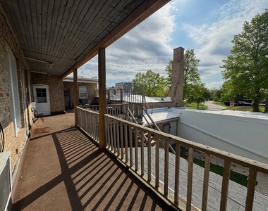 28w579 Stafford Place - Photo Thumbnail 7