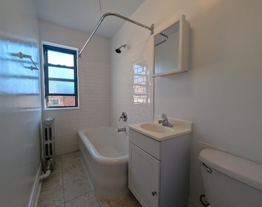 5417 N Kenmore Avenue - Photo Thumbnail 16