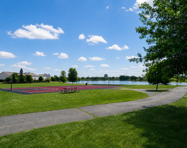 647 Jonathan Drive - Photo Thumbnail 10