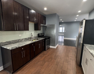 7025 S Chappel Avenue - Photo Thumbnail 9