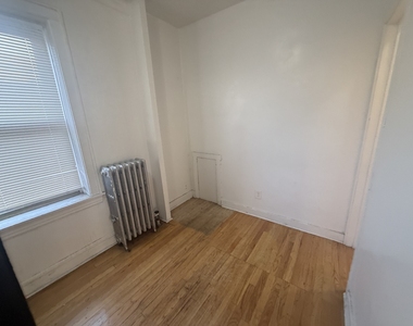 2105 Grove Avenue - Photo Thumbnail 6