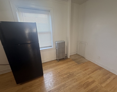 2105 Grove Avenue - Photo Thumbnail 9