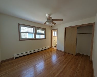 6537 N Natoma Avenue - Photo Thumbnail 4
