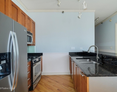 170 W Polk Street - Photo Thumbnail 10