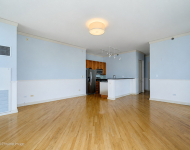 170 W Polk Street - Photo Thumbnail 7