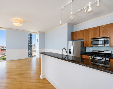 170 W Polk Street - Photo Thumbnail 8