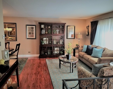 8113 Norwood Court - Photo Thumbnail 4