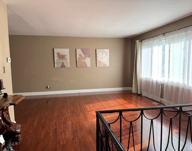 8113 Norwood Court - Photo Thumbnail 3