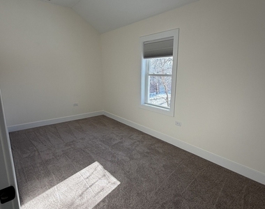 915 S Spencer Road - Photo Thumbnail 5
