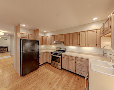 3121 Lake Avenue - Photo Thumbnail 12
