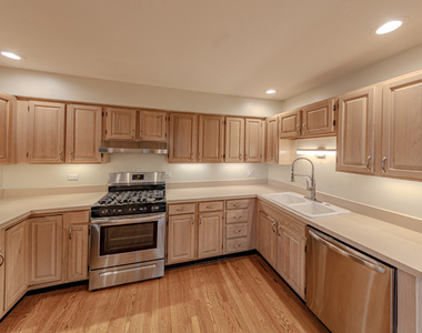 3121 Lake Avenue - Photo Thumbnail 11