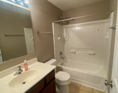 1404 Draper Road - Photo Thumbnail 11