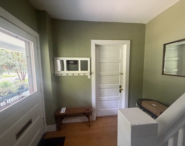 1004 Ashland Avenue - Photo Thumbnail 8