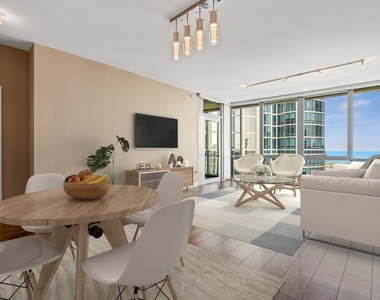 1201 S Prairie Avenue - Photo Thumbnail 3
