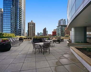 1201 S Prairie Avenue - Photo Thumbnail 28
