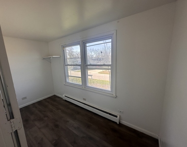 1627 Woodbine Drive - Photo Thumbnail 2