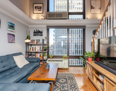 1221 N Dearborn Street - Photo Thumbnail 1