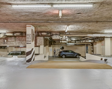 400 E Ohio Street - Photo Thumbnail 48