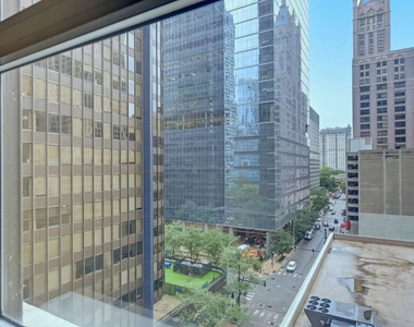 400 E Ohio Street - Photo Thumbnail 2