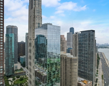 400 E Ohio Street - Photo Thumbnail 21