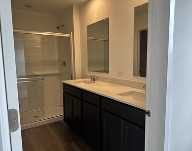 2428 Semillon Street - Photo Thumbnail 15