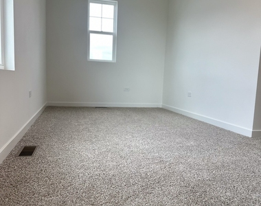 2428 Semillon Street - Photo Thumbnail 10