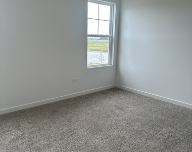 2428 Semillon Street - Photo Thumbnail 14