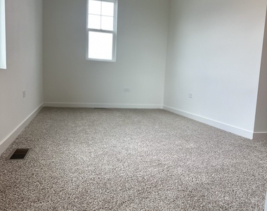 2428 Semillon Street - Photo Thumbnail 9