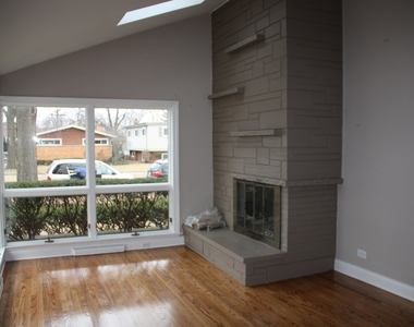 402 E Atwater Avenue - Photo Thumbnail 4