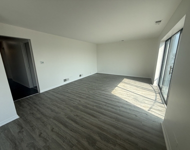 2310 N Harlem Avenue - Photo Thumbnail 3
