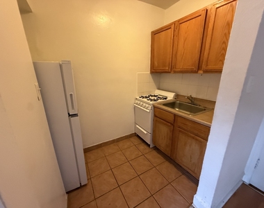1135 W Lunt Avenue - Photo Thumbnail 4