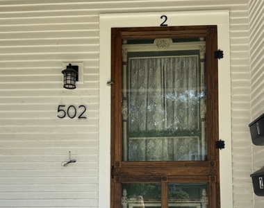 502 E Washington Street - Photo Thumbnail 13