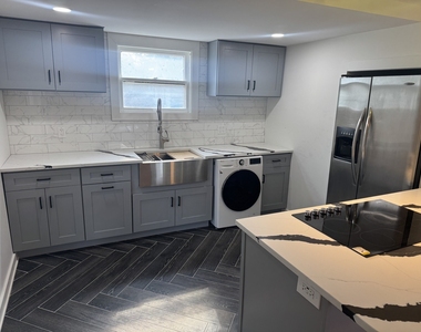 502 E Washington Street - Photo Thumbnail 1