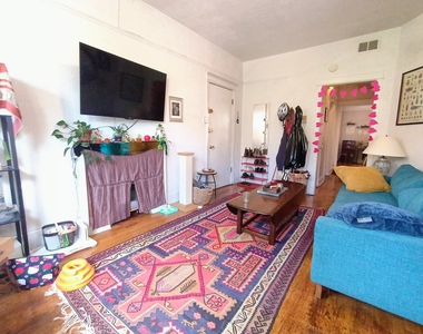 3516 N Broadway Street - Photo Thumbnail 2