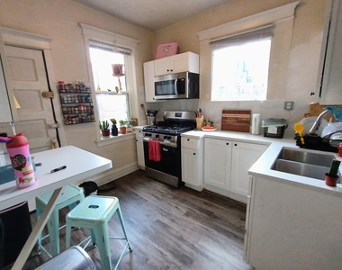 3516 N Broadway Street - Photo Thumbnail 6