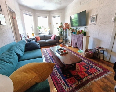 3516 N Broadway Street - Photo Thumbnail 1