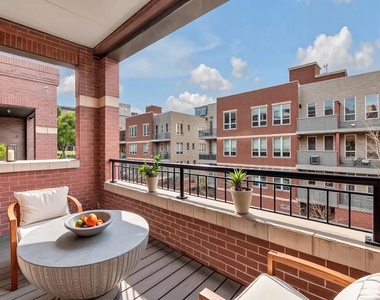 1248 W Jackson Boulevard - Photo Thumbnail 14