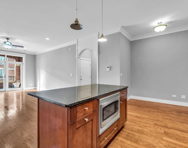 1248 W Jackson Boulevard - Photo Thumbnail 6