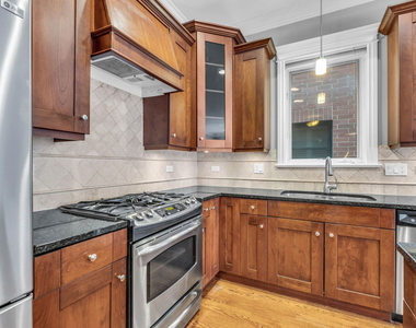 1248 W Jackson Boulevard - Photo Thumbnail 5