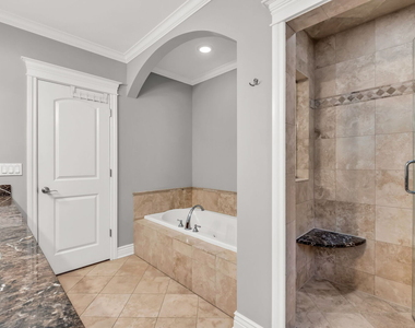 1248 W Jackson Boulevard - Photo Thumbnail 9