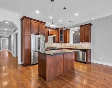 1248 W Jackson Boulevard - Photo Thumbnail 3