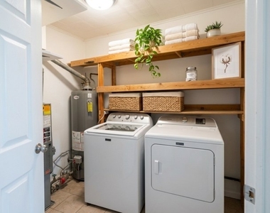 7035 W 115th Street - Photo Thumbnail 6