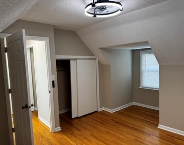 7035 W 115th Street - Photo Thumbnail 17