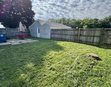 1426 20th Avenue - Photo Thumbnail 10