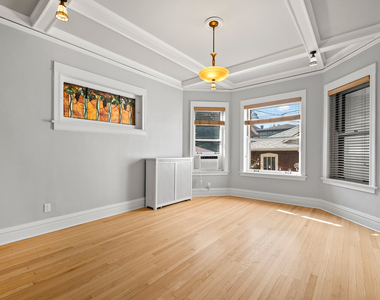 1335 W Thorndale Avenue - Photo Thumbnail 8