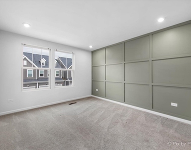 2236 Weatherbee Lane - Photo Thumbnail 20