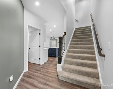 2236 Weatherbee Lane - Photo Thumbnail 11