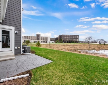 2236 Weatherbee Lane - Photo Thumbnail 27