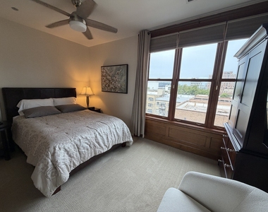 550 W Surf Street - Photo Thumbnail 11